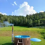 U Chlebkow مزرعة للإقامة Ochotnica Górna